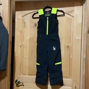 Spyder boys ski pants ( one piece) sz 5